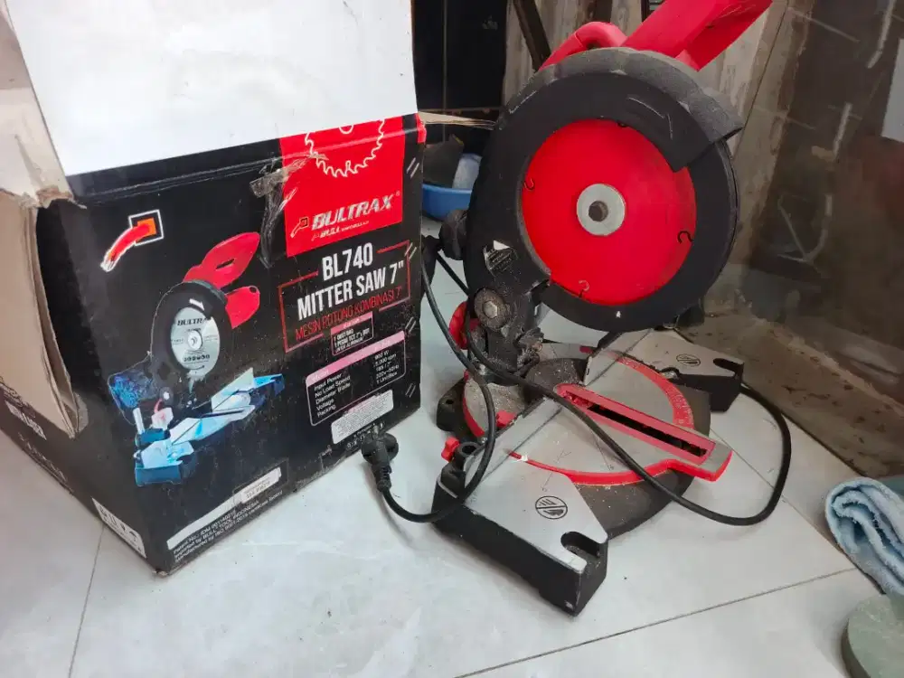 Mesin mittersaw / mesin potong aluminium merk bultrax 7in