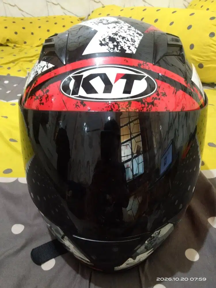 KYT R10 #3 Black White Red full-face