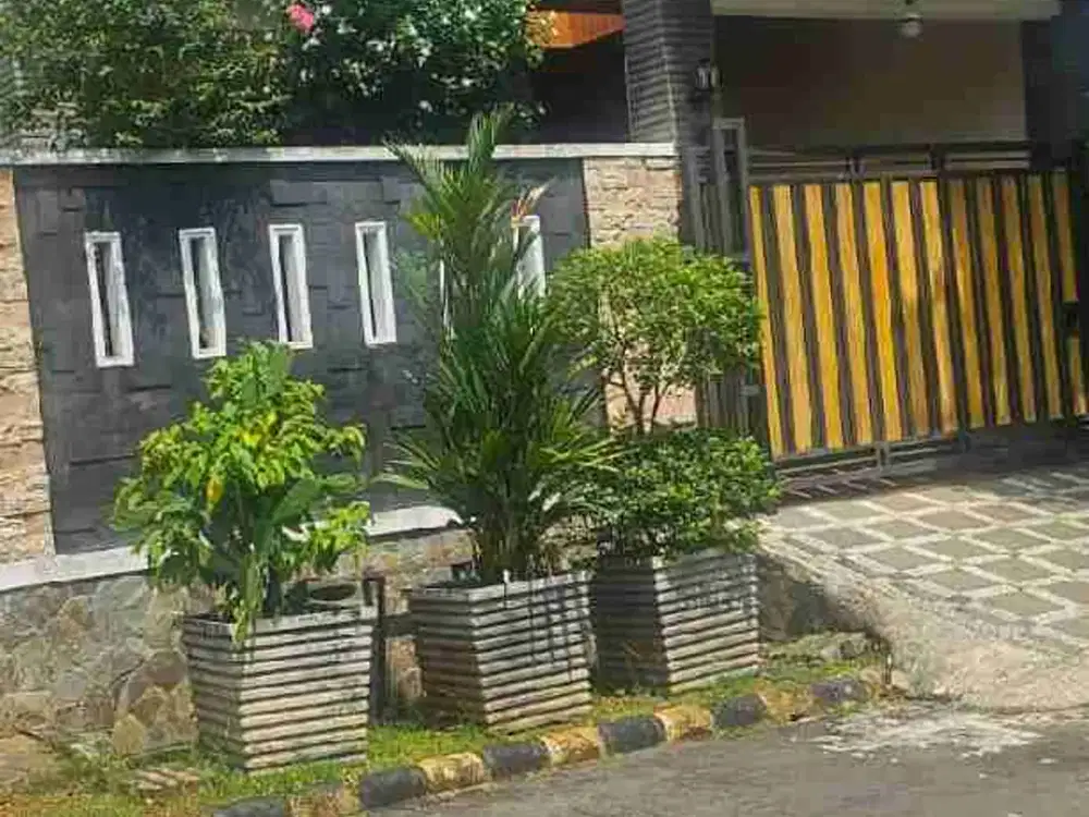 DIJUAL RUMAH CANTIK KEMANG GOLF BEKASI
