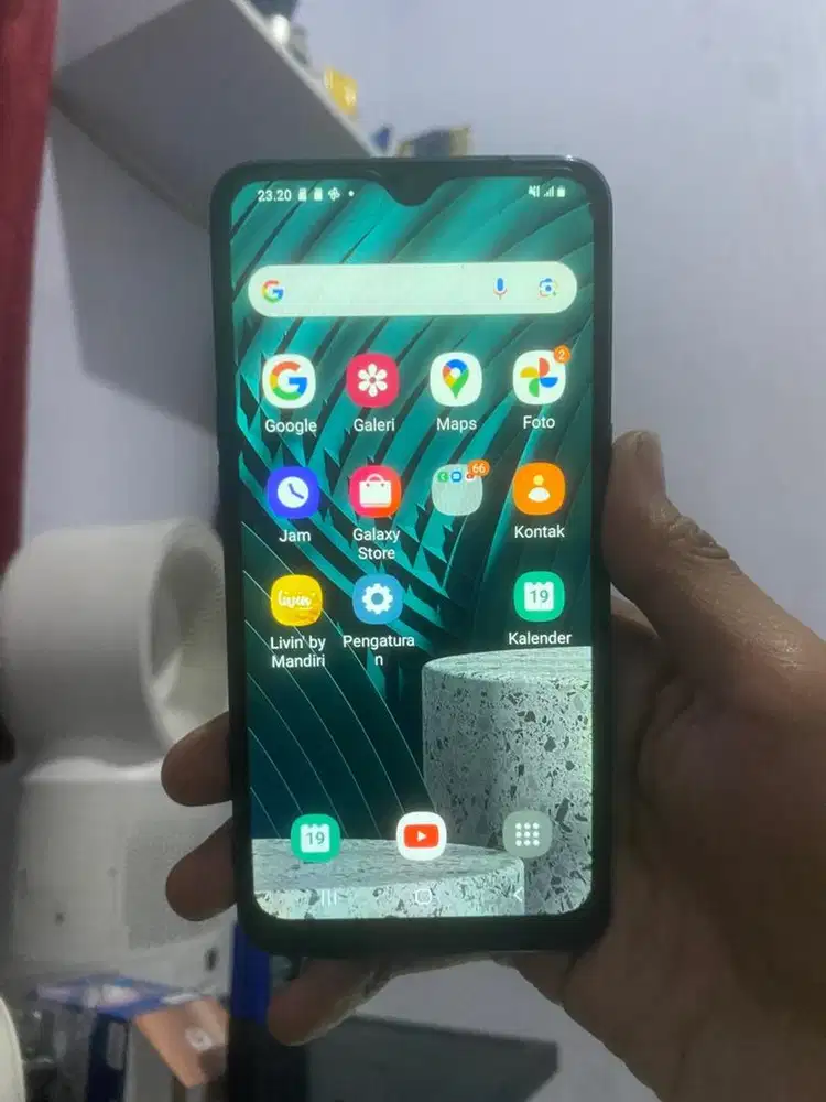 Samsung A10s normal