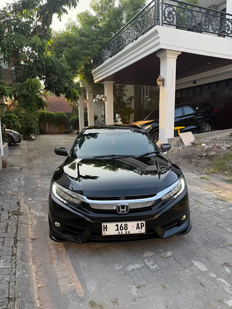 CIVIC TURBO SEDAN PRESTIGE 2018