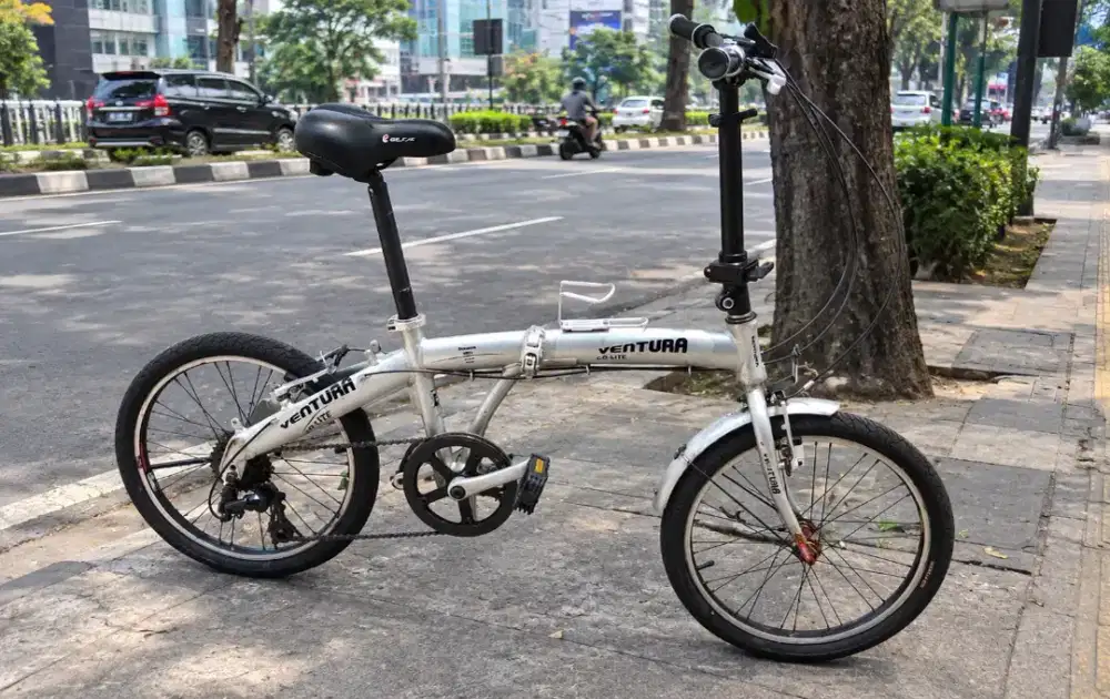 Sepeda lipat classic vintage silver