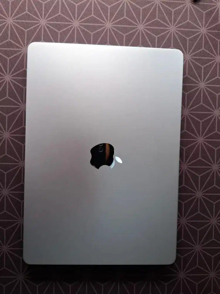 Macbook Air M4 13 skyblue 256. Fullset. Likenew