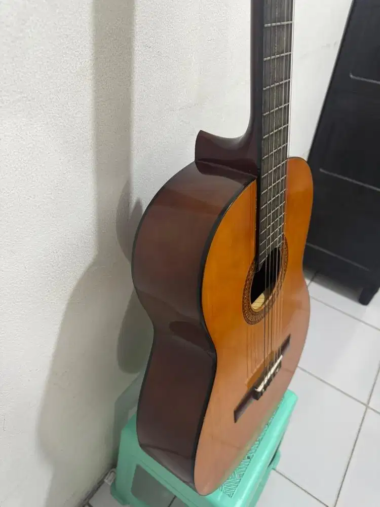 Gitar Akustik Yamaha Original Pabrik C310 Mulus Terawat Simpanan