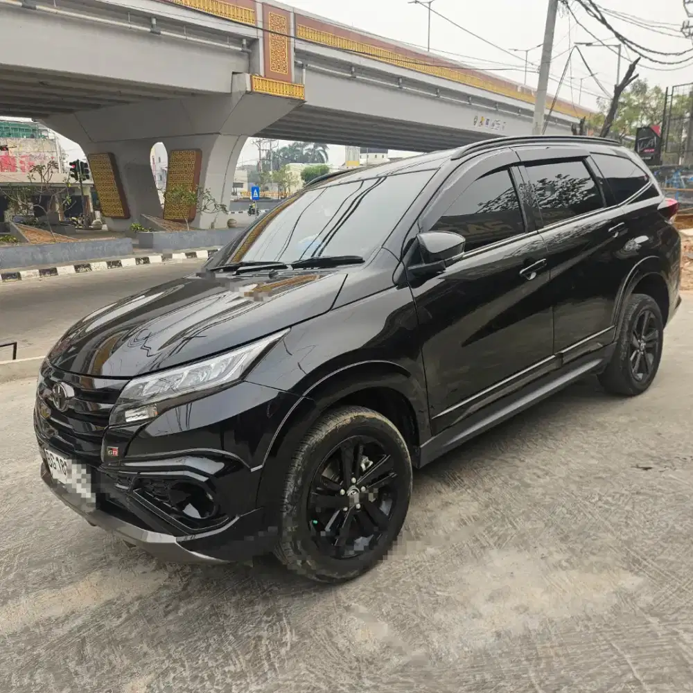 Toyota rush GR AT 2025