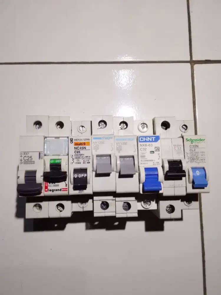 MCB listrik baru