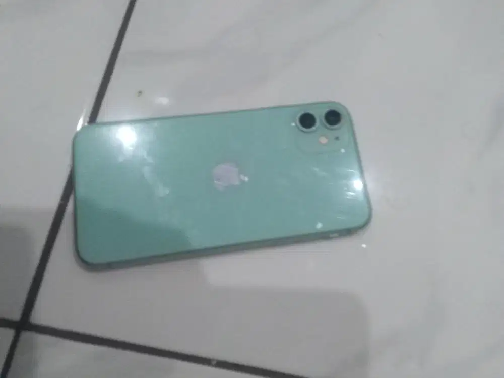 Iphone 11 , inter 64 gb