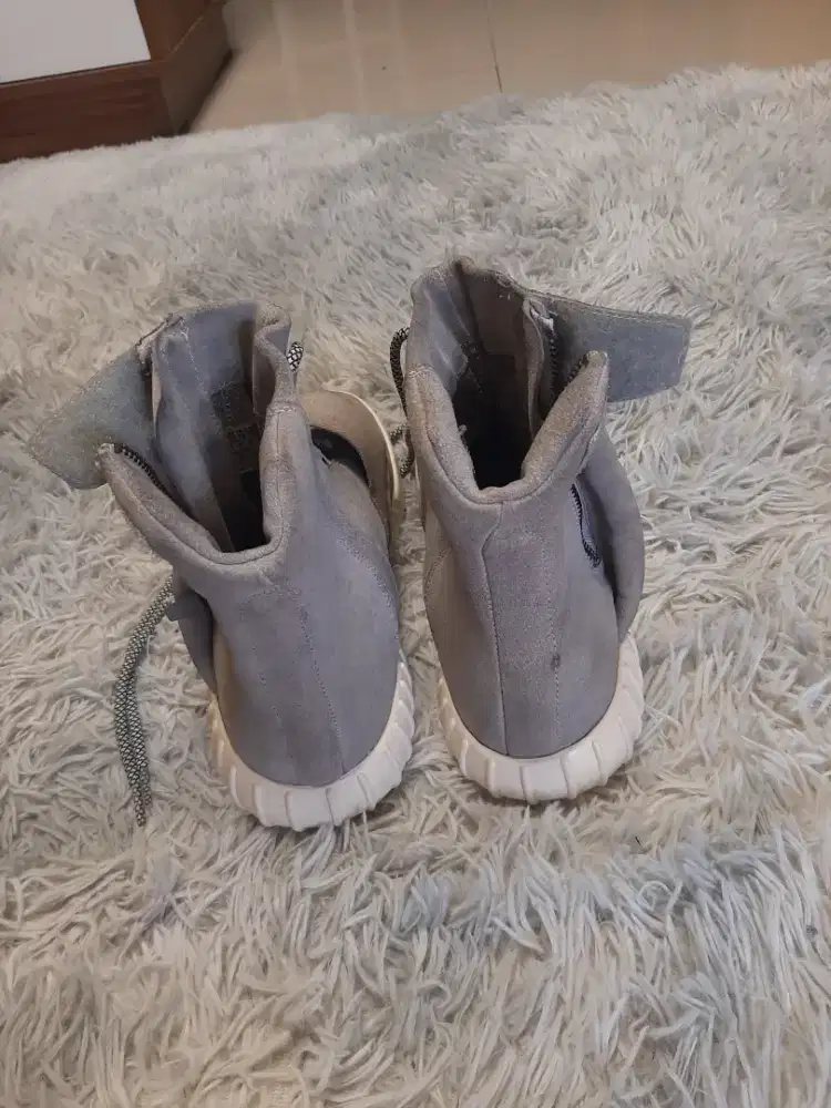 Adidas yeezy 750