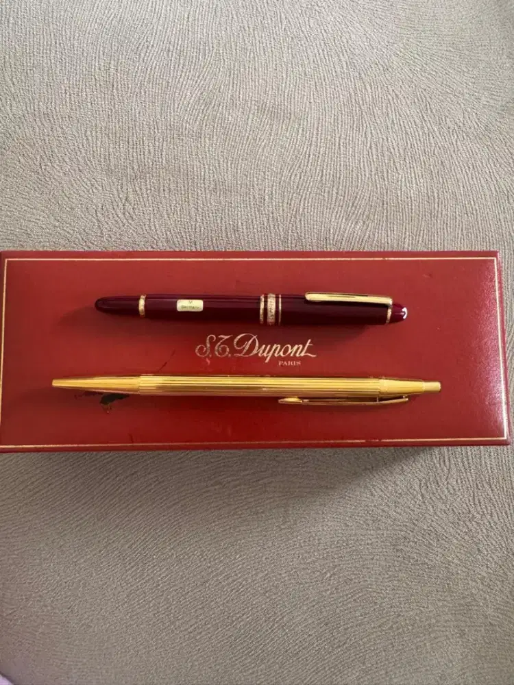 pulpen S.T. Dupont Classique dan Montblanc Meisterstück Classique