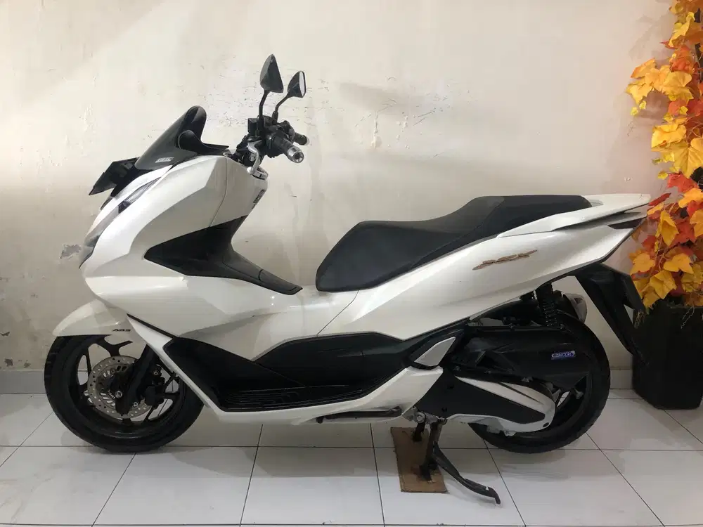 Honda PCX 160 ABS Th.2021 putih!!