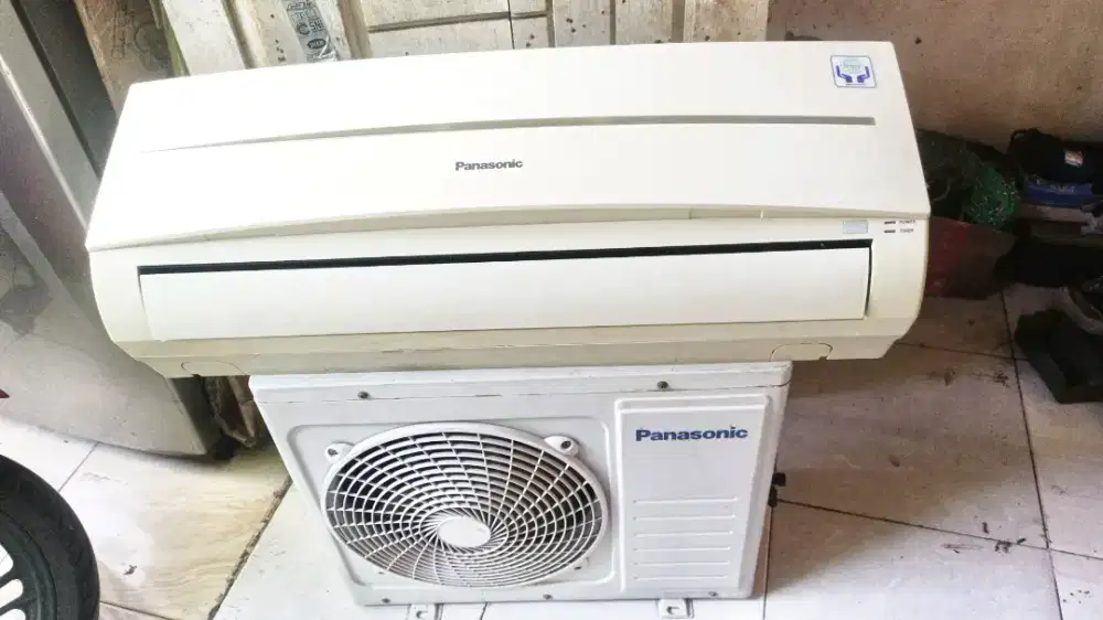 Jual ac panasonik 1/2 pk lowwat 320 wat kondisi 95% ori semua