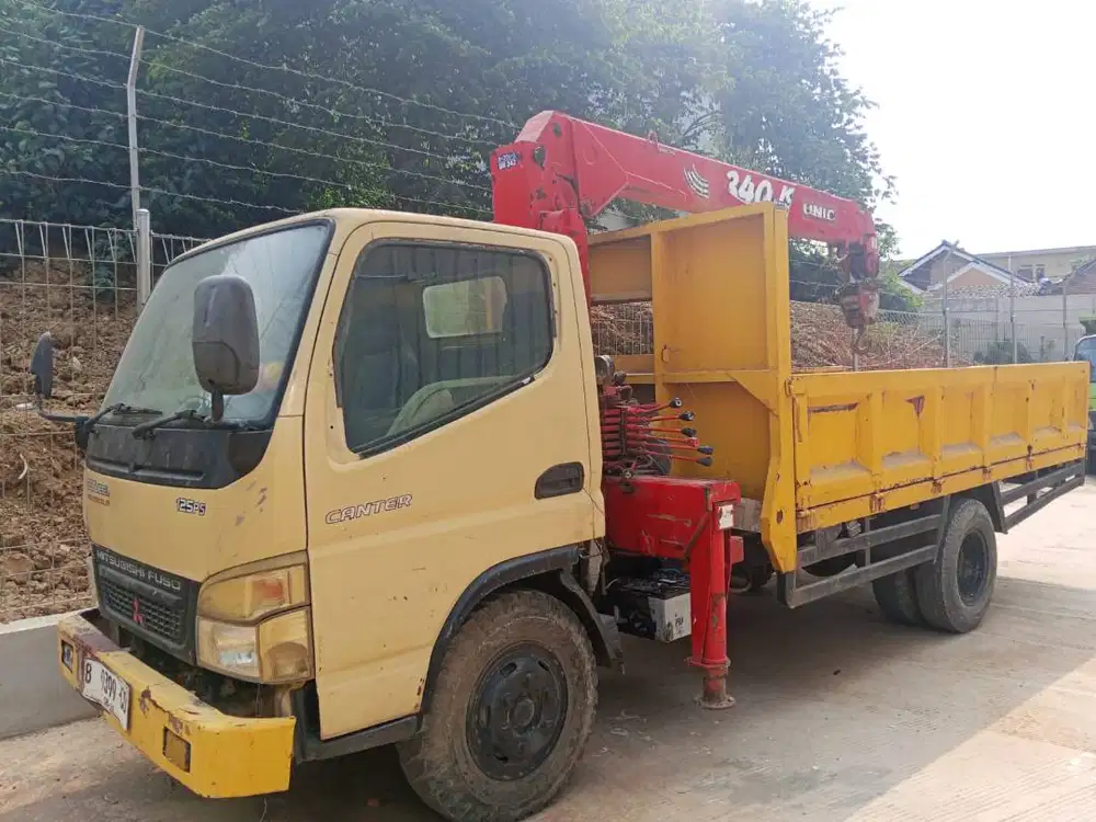 Truk Crane Bekas Dijual MItsubishi Colt Diesel FE 74 125 PS