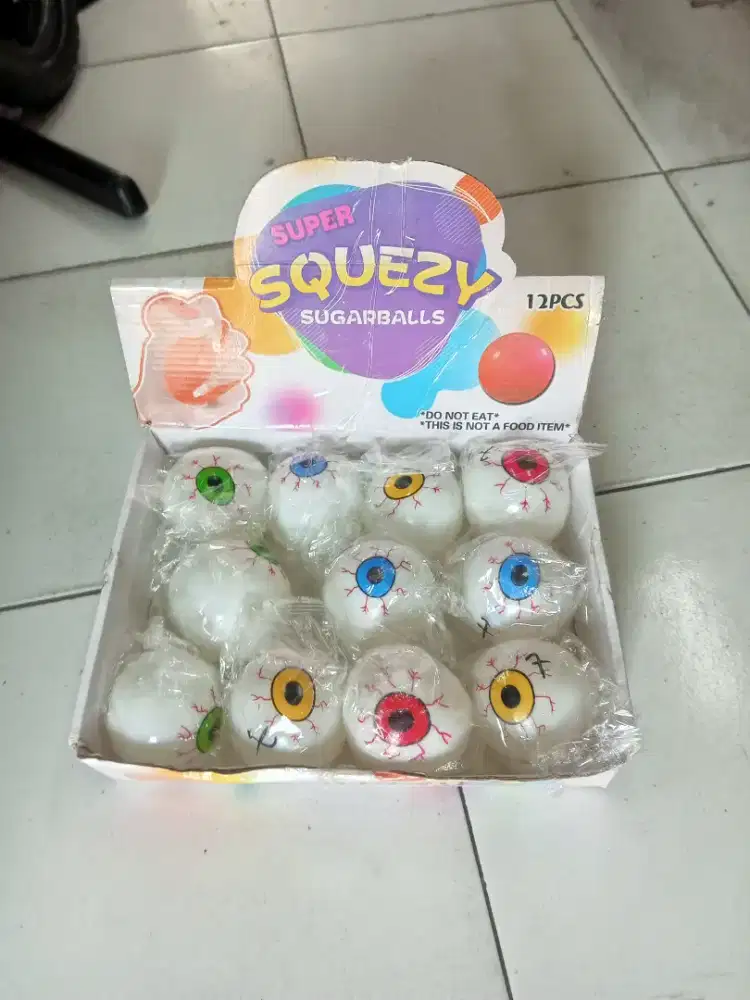 Mainan Anak Squishy Waterball bola mata air