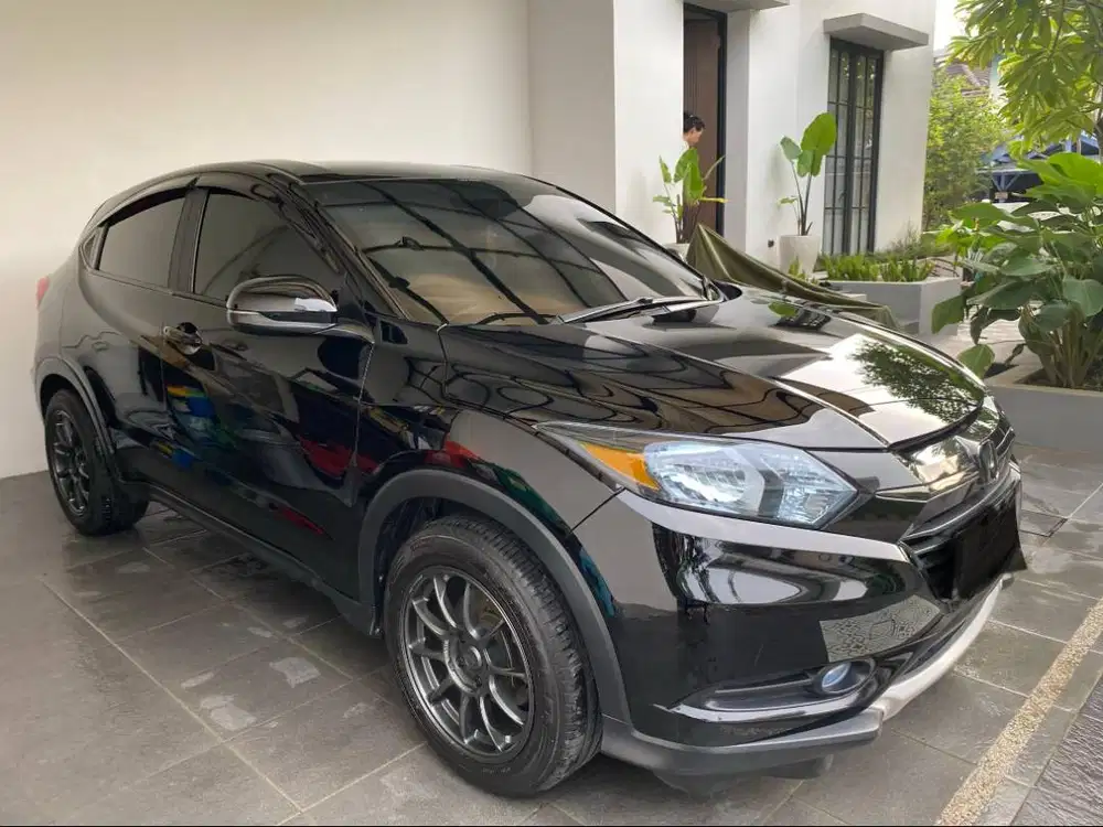 Bismillah Honda HRV S AT 2017 full original