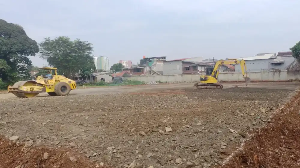 Land clearing bongkar bangunan tua cor pondasi