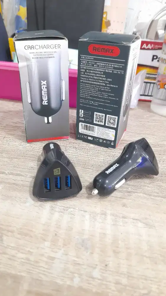 CAR CHARGER REMAX / CAS MOBIL