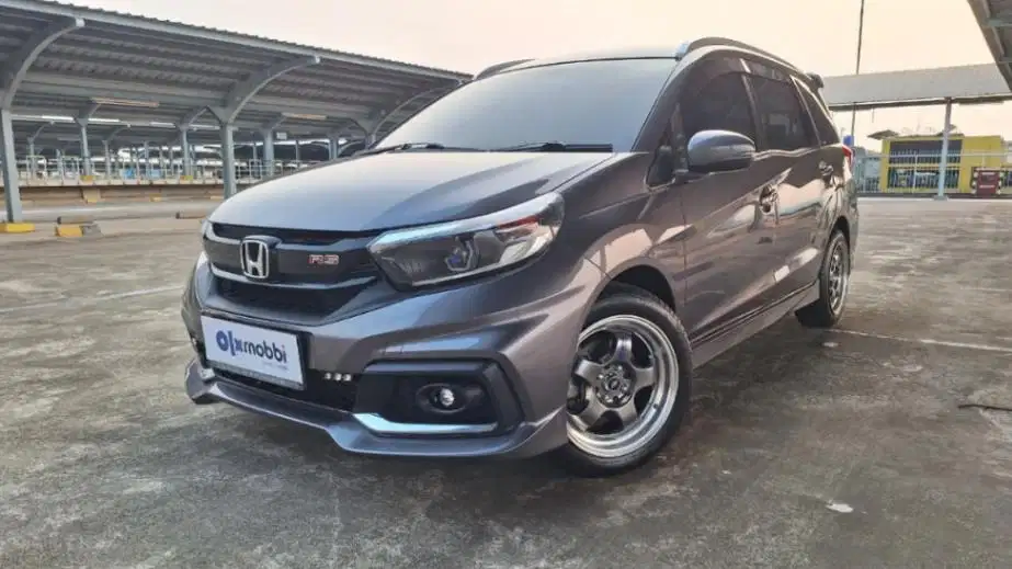 Honda Mobilio 1.5 E Bensin-AT 2018 Abu-Abu