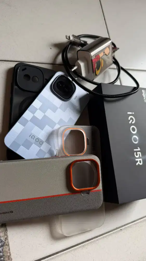 Iqoo 15R 8/256 GB Belum sebulan