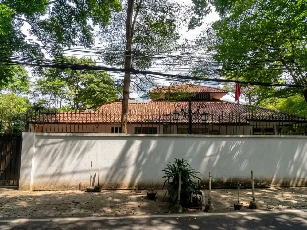 Rumah Hoek 2Lt di Widya Chandra Tulodong Bawah Senayan Kebayoran Baru