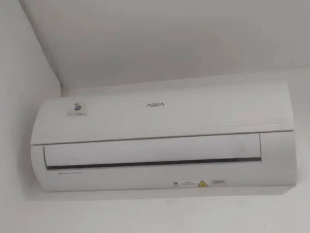 AC merk Aqua 1 PK Dingin banget, Jual Cepat