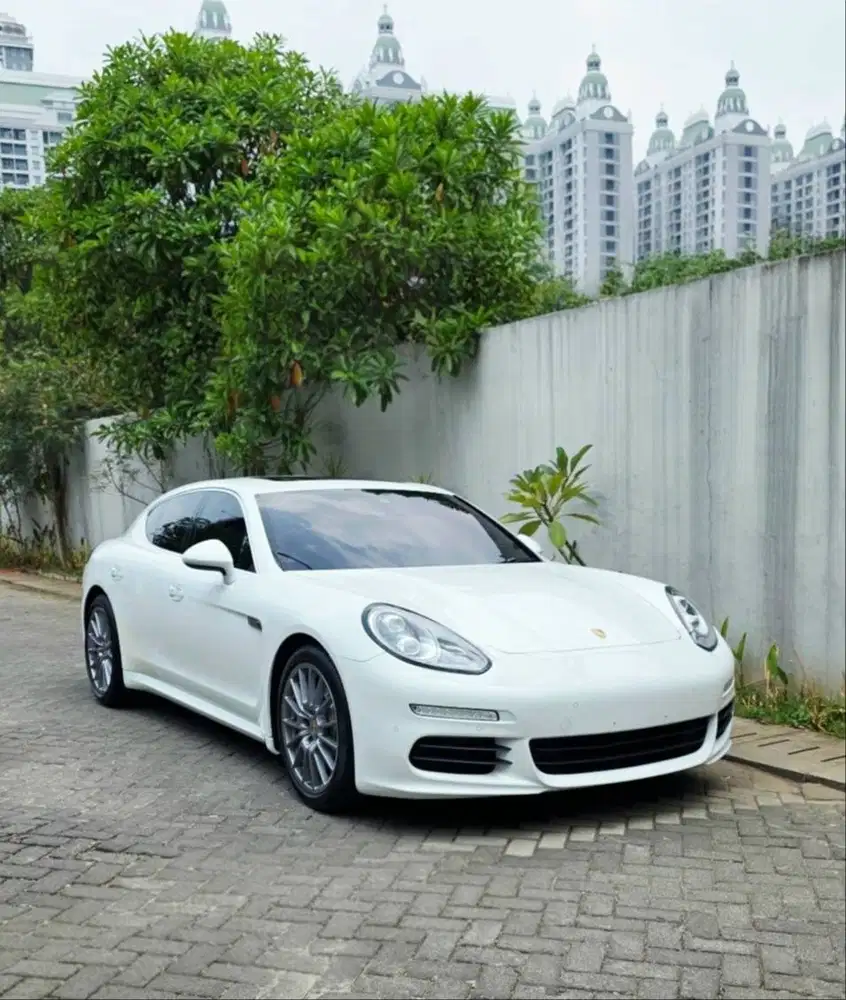 2014 PORSCHE PANAMERA S 3.0 Turbo Km 14,xxx Antik ISTIMEWA TERAWAT