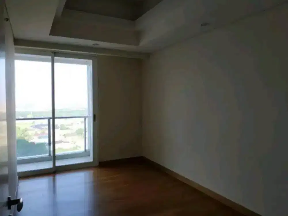 APARTEMEN ONE EAST RESIDENCE