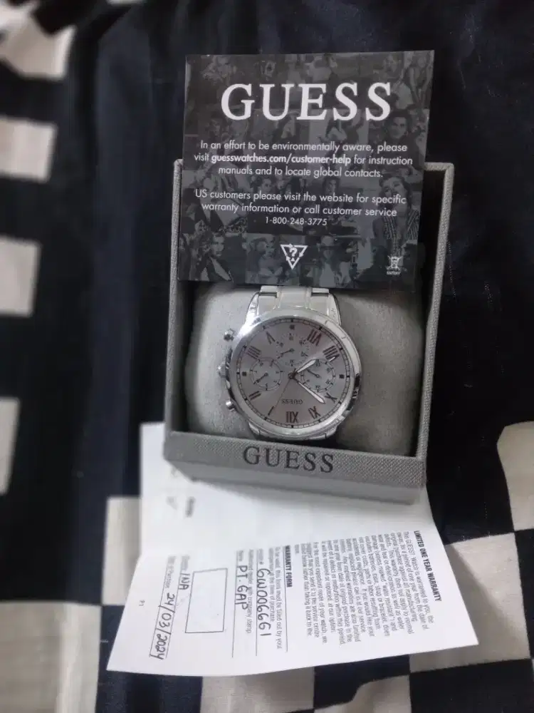 JAM TANGAN PRIA GUESS ORIGINAL