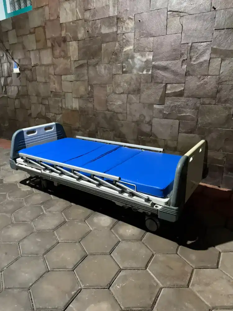 Bed Pasien electric