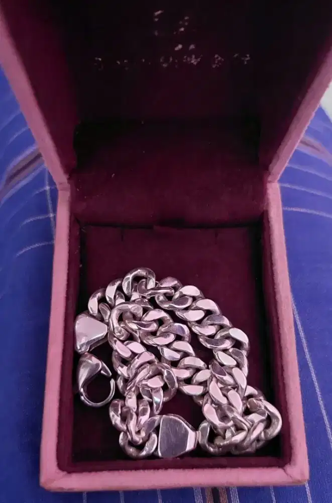 Gelang rantai perak
