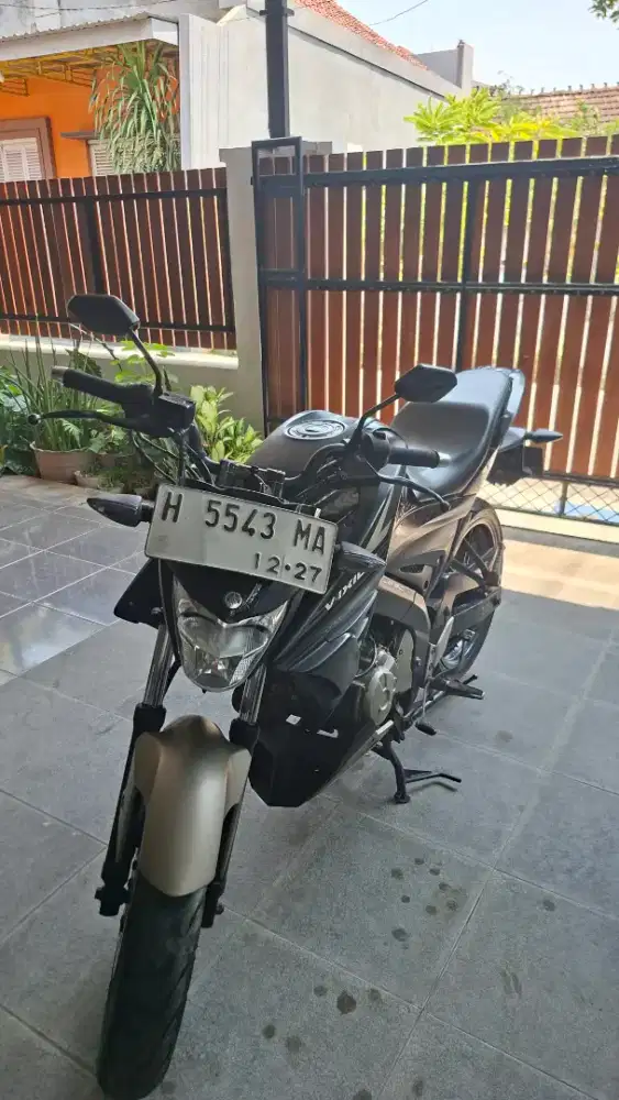 DIJUAL SEGERA! YAMAHA VIXION 2017
