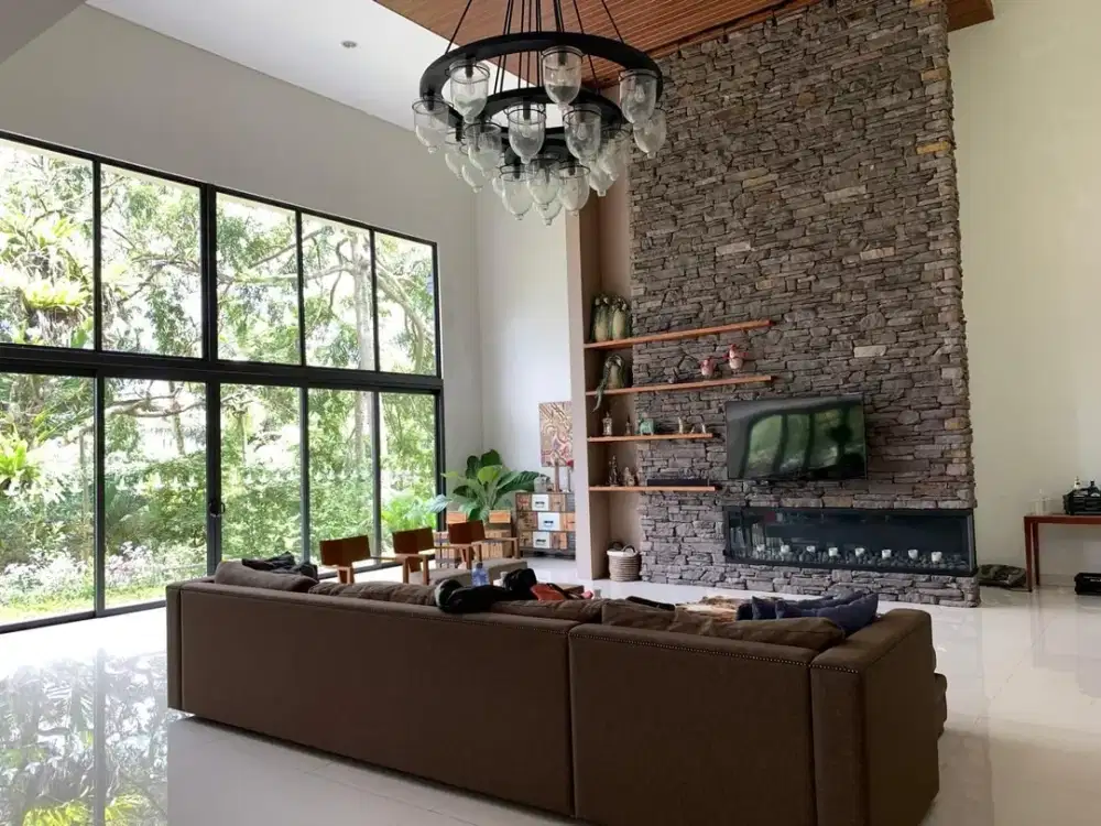 Villa cisarua bogor area puncak ada mata air