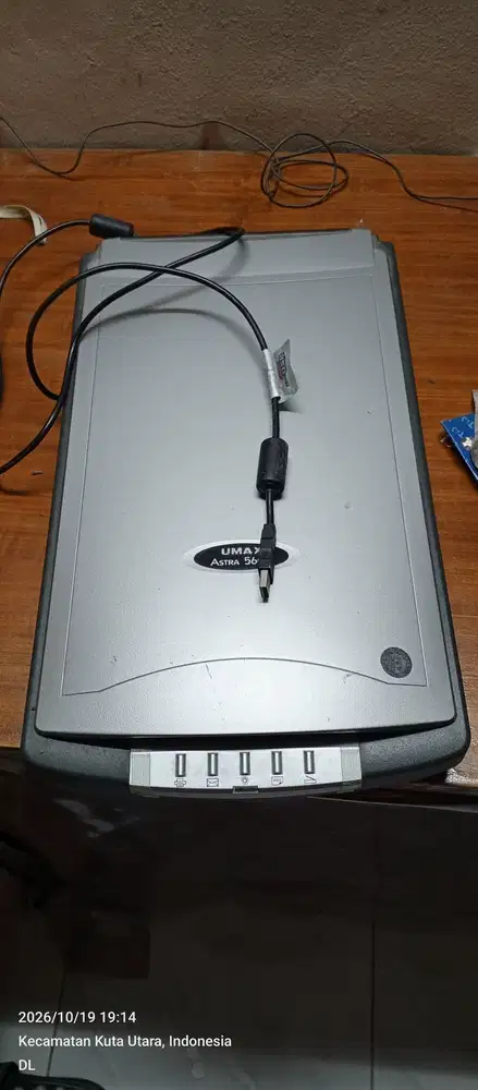 Scanner UMAX Astra 5600 Mulus & Murah - Rp 100.000 saja!