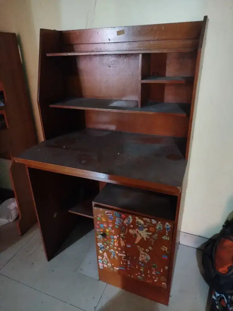 2 unit meja belajar anak