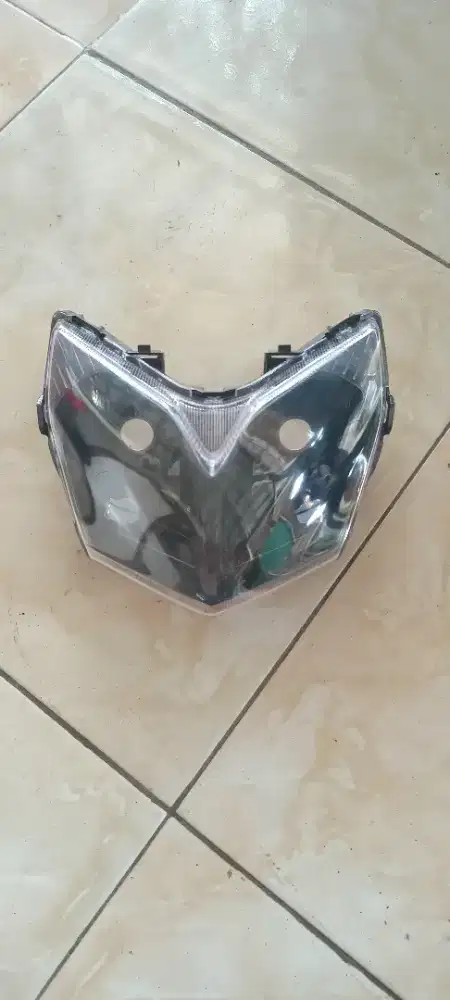 Reflektor mika Supra x 125 karbu/batman
