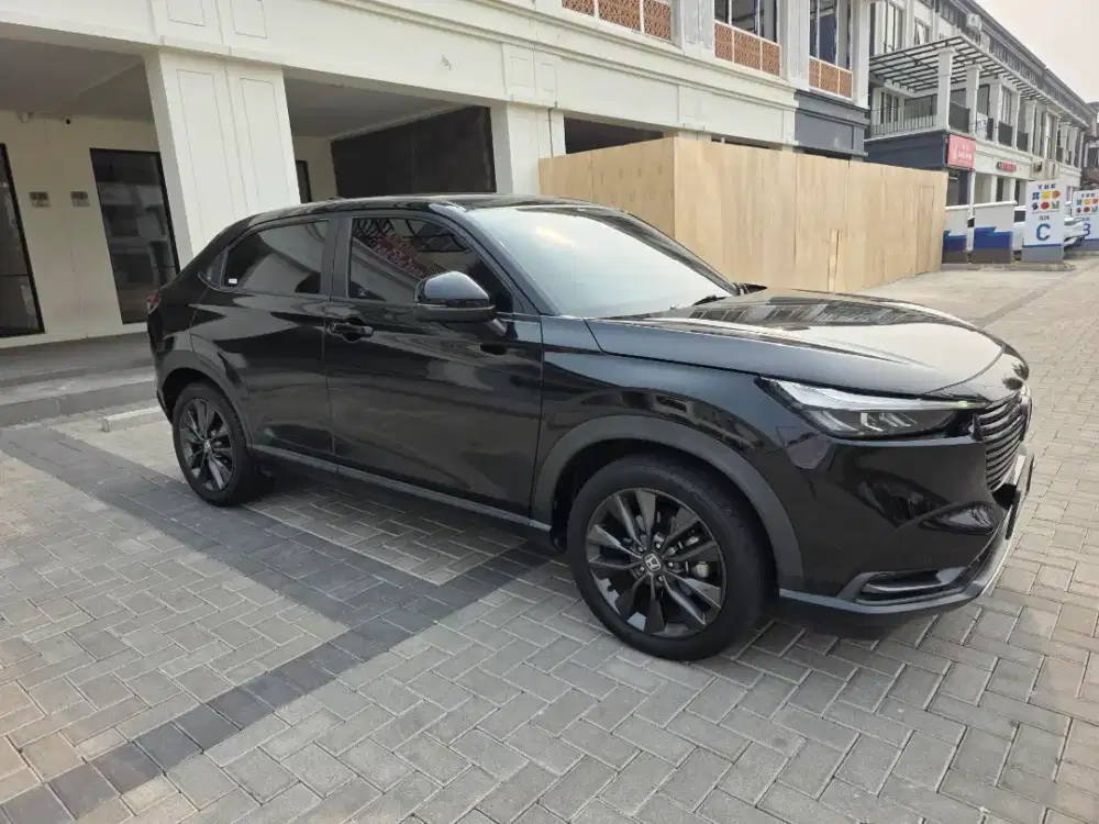 DIJUAL Honda HR-V 1.5L SE CVT Hitam 2024