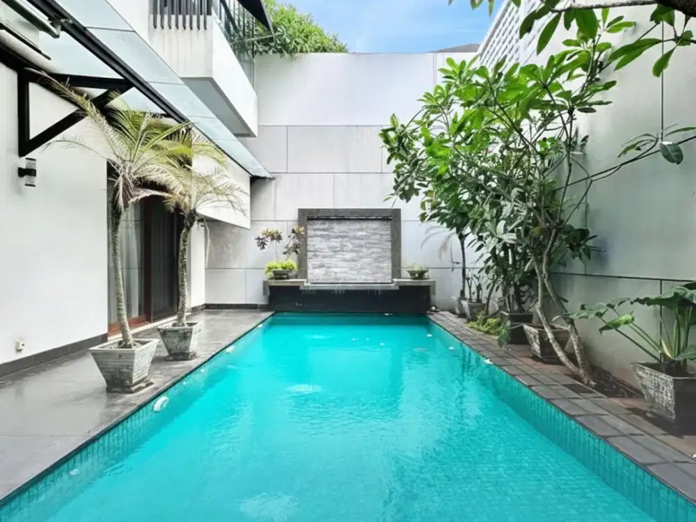 Dijual Rumah Mewah Dengan Tanah Luas di Kawasan Pondok Indah Jaksel Terdapat Private Pool OC-17695