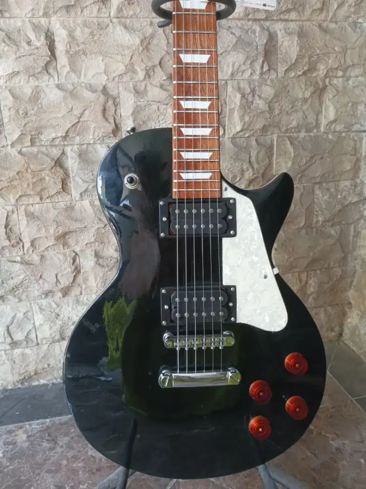 Gitar Les paul Black beauty