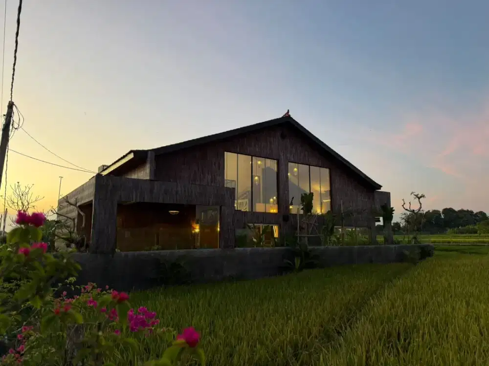 3-Bedroom Villa with Mountain & Rice Field Views in Tanah Lot, Tabanan