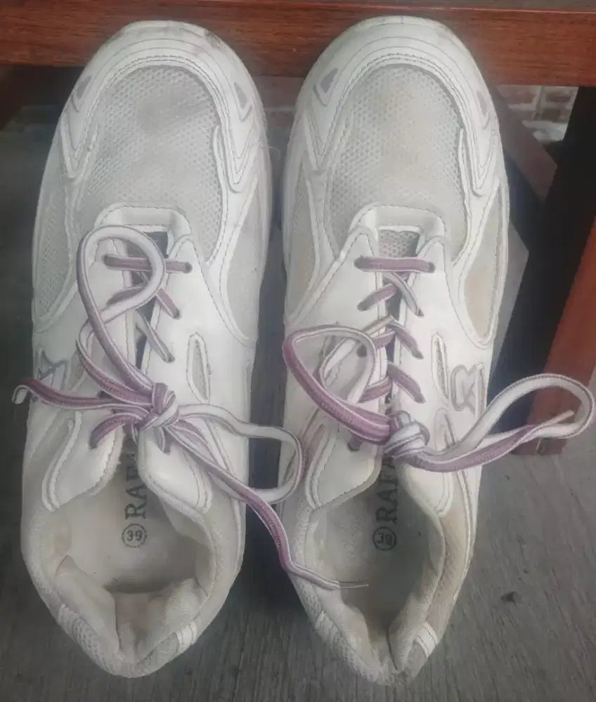 Sepatu Sport Rafa Size39
