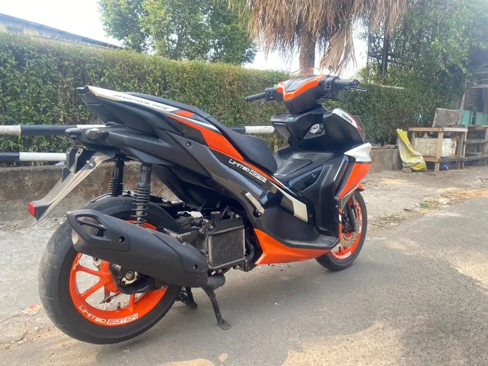 Aerox 2021 new limited edition km rendah 31 ribu