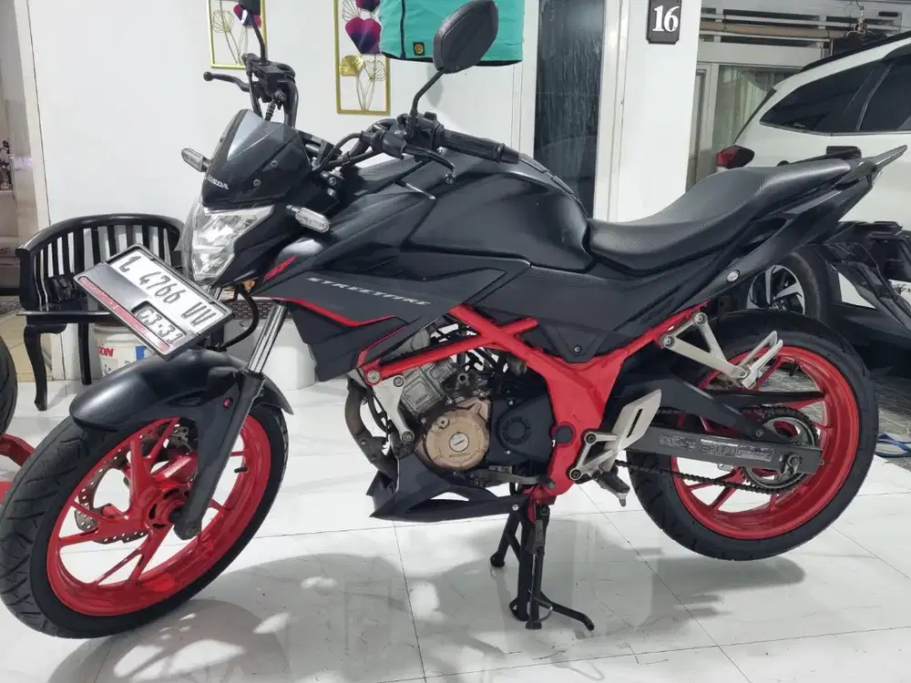 Motor bekas Honda CB 150 R / Good Condition / Pajak Aktif / Siap pakai