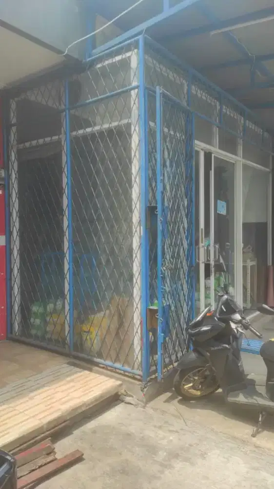 Teralis lipat toko