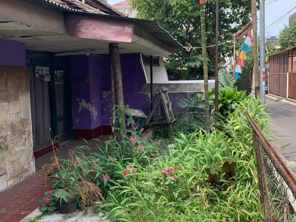TURUN HARGA! DIJUAL MURAH RUMAH HITUNG TANAH DALAM KOMPLEK SAYAP LODAYA TURANGGA