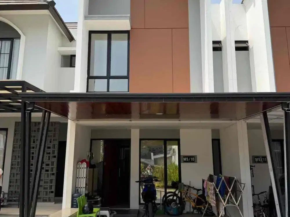 Rumah 2 Lantai Semi Furnish