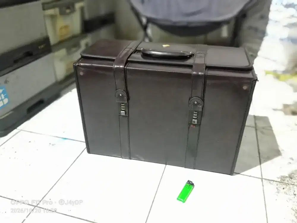 Koper vintage hardcase atau pilot case