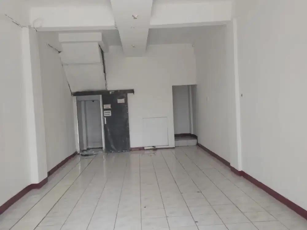 Disewakan Ruko 2 Lantai di jakasampurna Bekasi Barat