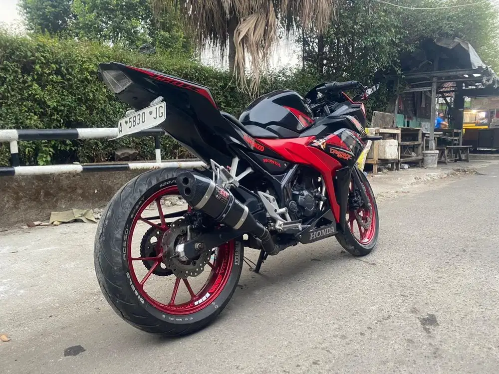 CBR 150 2018 cakep
