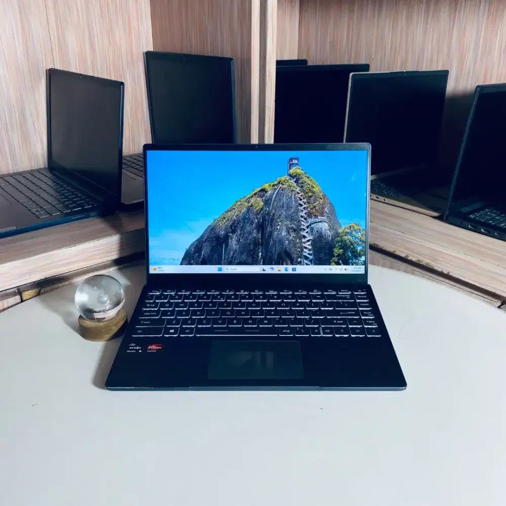LAPTOP MSI MODERN 14 B5M|RYZEN 5|8GB|512GB
