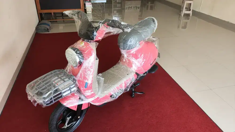Sepeda Listrik Uwinfly R8S Baru Cuci Gudang