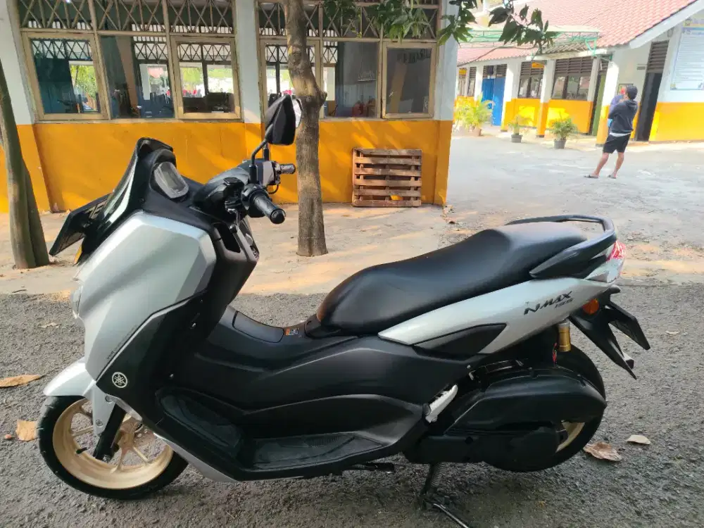 Yamaha NMAX 2022 Silver Conected ABS